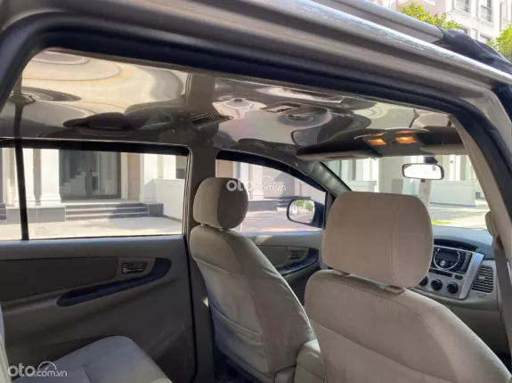 Toyota Innova 2.0E 2020 - Toyota Innova 2.0E 2020 - không dịch vụ không sửa chữa chỉ 3xx