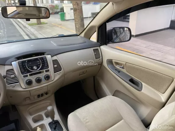 Toyota Innova 2.0E 2020 - Toyota Innova 2.0E 2020 - không dịch vụ không sửa chữa chỉ 3xx