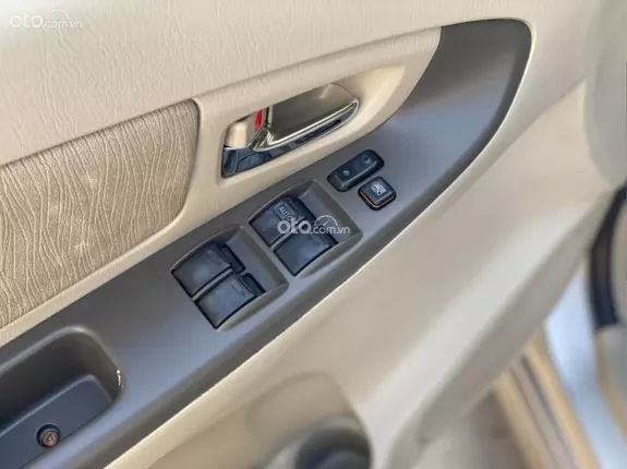 Toyota Innova 2.0E 2020 - Toyota Innova 2.0E 2020 - không dịch vụ không sửa chữa chỉ 3xx