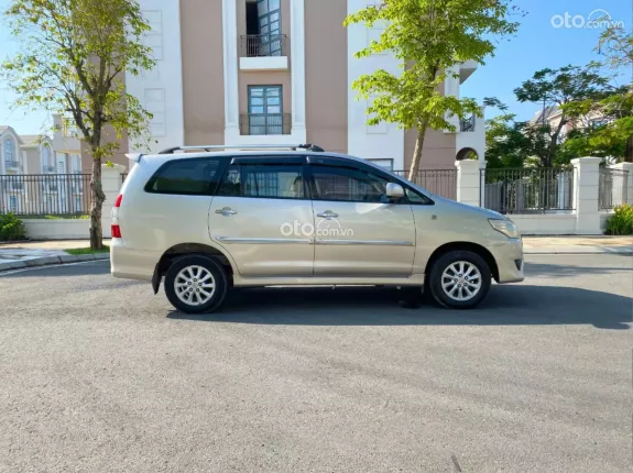 Toyota Innova 2.0E 2020 - Toyota Innova 2.0E 2020 - không dịch vụ không sửa chữa chỉ 3xx