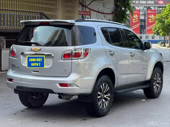 Chevrolet Trailblazer 2.5L VGT LT 4x2 AT 2018 - Chevrolet Trailblazer 2018 , số tự động, máy dầu, màu bạc