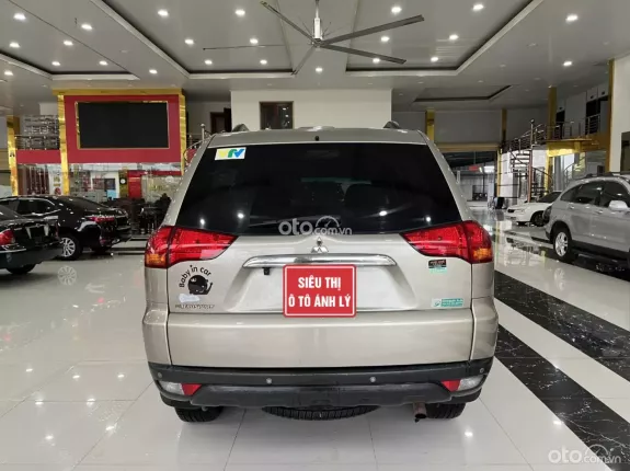 Mitsubishi Pajero Sport G 4x2 AT 2014 - SUV 7 chỗ cực đẹp, máy xăng cực khỏe, keo chỉ Zin