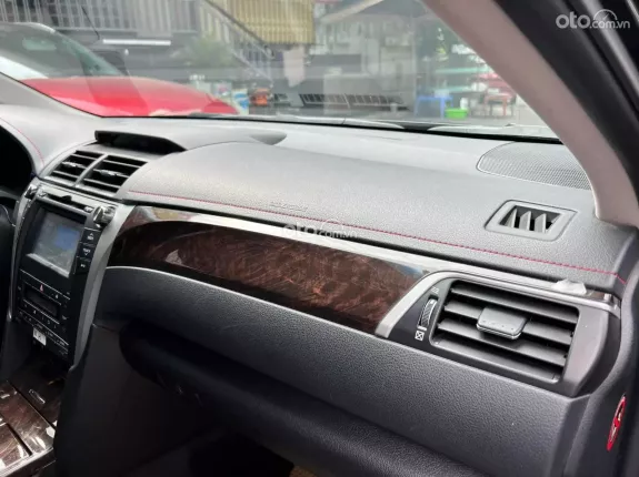 Toyota Camry 2.5Q 2015 - Xe đi cực kỳ giữ gìn nên xe rất mới, Nội ngoại thất sáng bóng