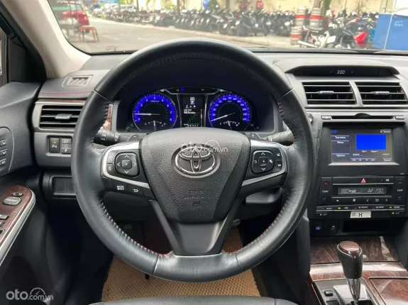 Toyota Camry 2.5Q 2015 - Xe đi cực kỳ giữ gìn nên xe rất mới, Nội ngoại thất sáng bóng