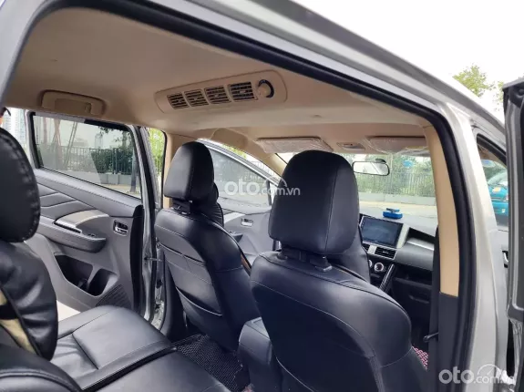 Mitsubishi Xpander 1.5 AT  2021 - Phiên bản nilon chưa bóc. Chạy hơn 3v(km).