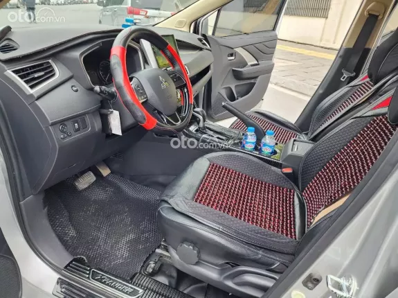 Mitsubishi Xpander 1.5 AT  2021 - Phiên bản nilon chưa bóc. Chạy hơn 3v(km).