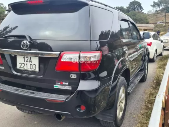 Toyota Fortuner 2.5G 2011 - Chính chủ em bán FOTUNER 2011 máy dầu .