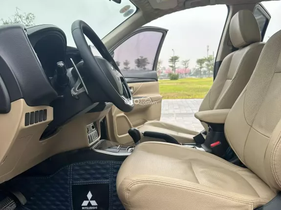 Mitsubishi Outlander 2.0 CVT Premium 2018 - 615 triệu