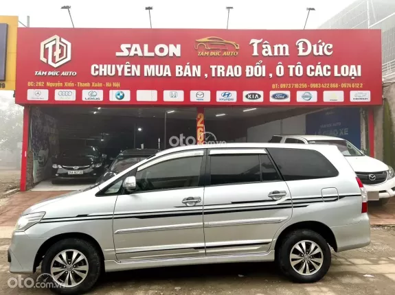 Toyota Innova 2.0E 2015 - 360tr