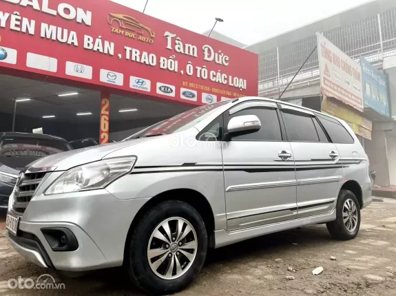 Toyota Innova 2.0E 2015 - 360tr