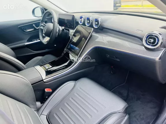 Mercedes-Benz C300 2024 - BẢN V1 - SIÊU LƯỚT CHÍNH HÃNG