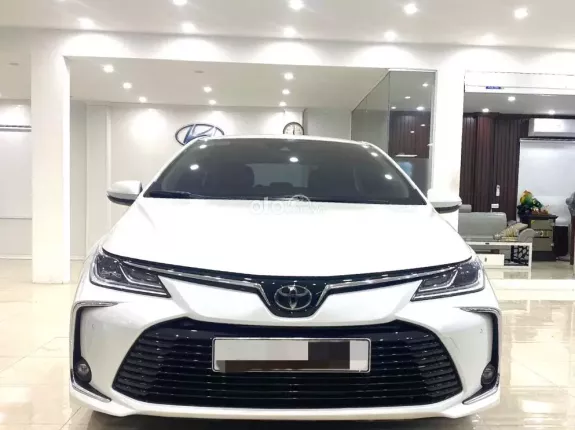 Toyota Corolla Altis 1.8 V 2022 - Giá bán 698 triệu