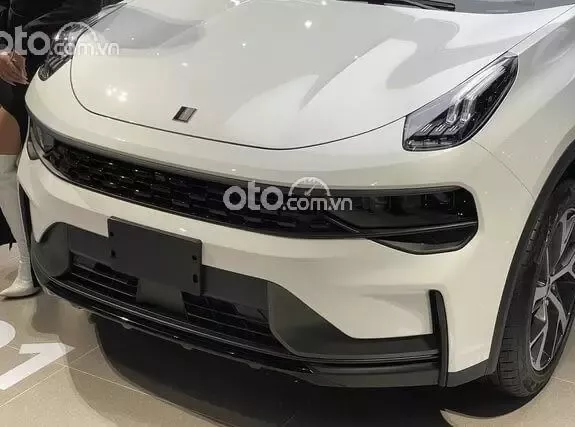 Lynk & Co 01 2024 - MÀU TRẮNG - GIẢM 50% LPTB VÀ BẢO HÀNH CHÍNH HÃNG 6 NĂM HOẶC 175.000 KM