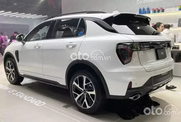 Lynk & Co 01 2024 - MÀU TRẮNG - GIẢM 50% LPTB VÀ BẢO HÀNH CHÍNH HÃNG 6 NĂM HOẶC 175.000 KM