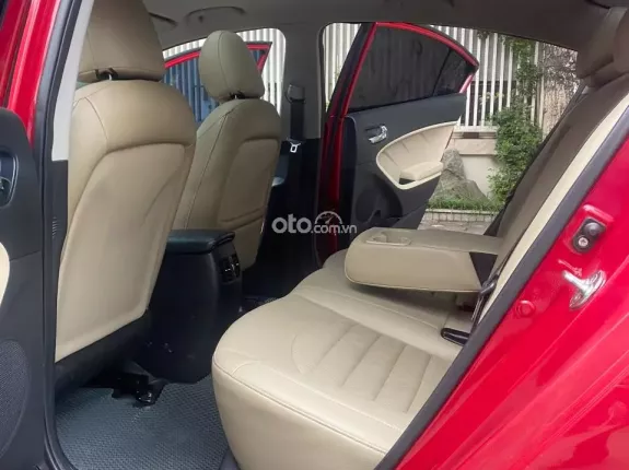 Kia Cerato 2018 - xe đẹp chạy 5 vạn