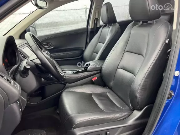 Honda HR-V L 2018 - Nhập khẩu nguyên chiếc một chủ mua mới từ đầu luôn bảo dưỡng định kỳ chính hãng