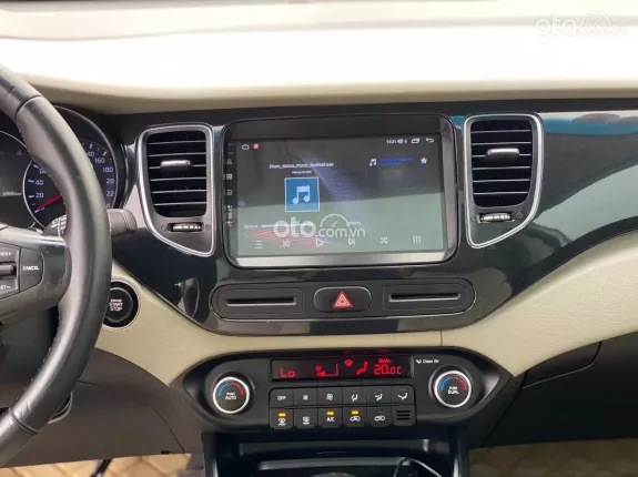 Kia Rondo 2016 - Xe chủ đi ít, giữ xe - liên hệ trực tiếp để xem xe