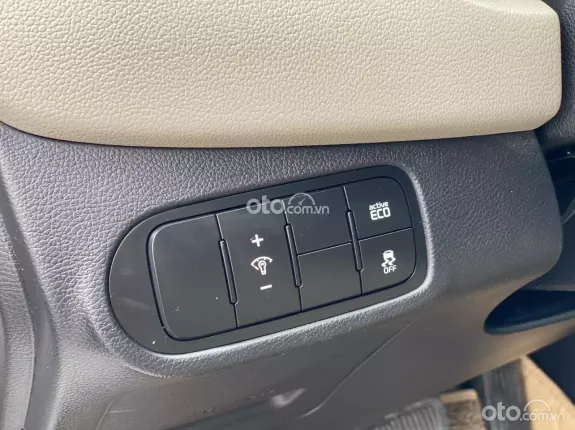 Kia Rondo 2016 - Xe chủ đi ít, giữ xe - liên hệ trực tiếp để xem xe