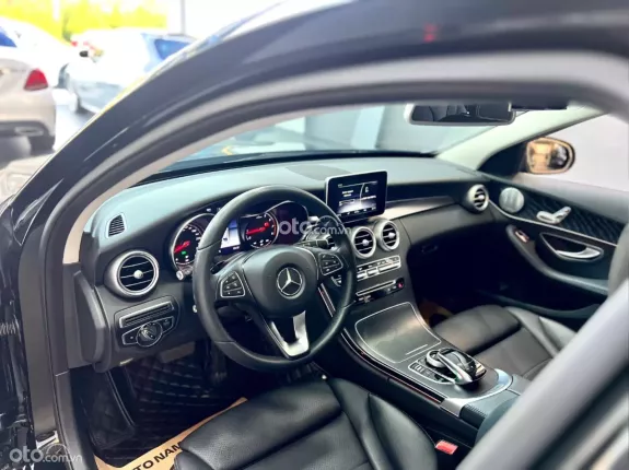 Mercedes-Benz C200 2018 - Mercedes C200 Siêu mới hỗ trợ bank 70%
