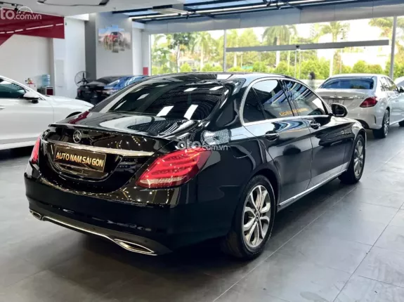 Mercedes-Benz C200 2018 - Mercedes C200 Siêu mới hỗ trợ bank 70%