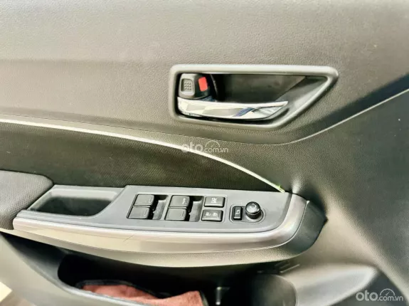 Suzuki Swift GLX 1.2 CVT 2021 - giá tốt nhất bao chất lượng