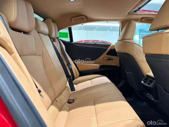 Lexus ES 300h 2024 - Lexus ES300h - Cuộc cách mạng xanh đầy cuốn hút