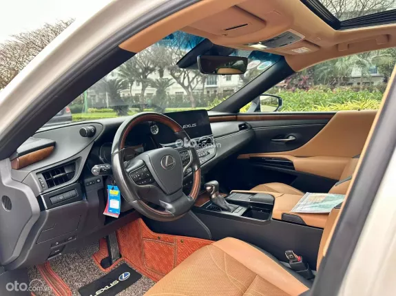 Lexus ES 250 2021 - Máy móc nguyên bản nhà sản xuất