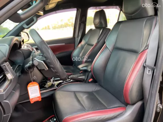 Toyota Fortuner 2.8 AT 4x4 Legender 2021 - Hotline: 0333.385.505 ( Em.Khải)