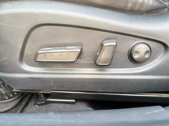 Kia K3 2.0AT 2014 - Xe mới về em chào bán ngay