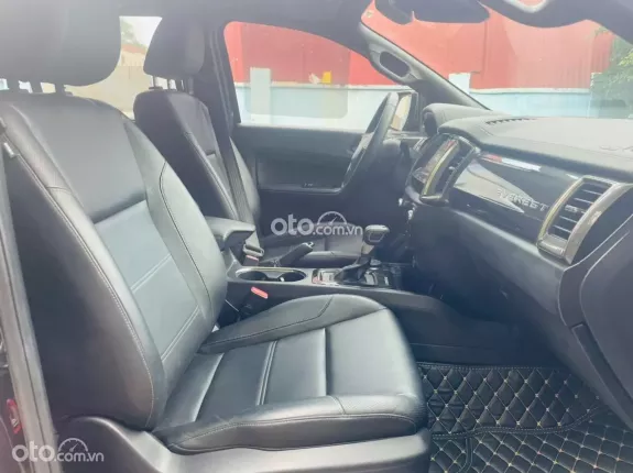 Ford Everest Titanium 2.0L AT 4WD 2019 - FORD EVEREST TIANIUM BI-TURBO 2.0 4x4_1 CHỦ XE CHẠY ÍT
