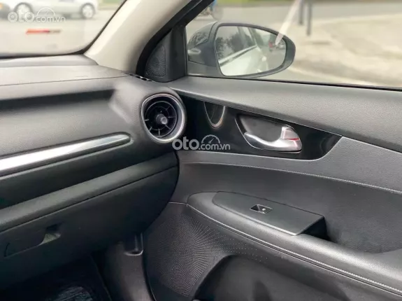 Kia Cerato 2020 - Xe phù hợp chạy gia đình - Bản mới, máy khỏe
