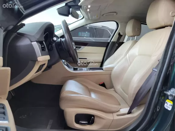 Jaguar XF 2018 - Hỗ trợ lên biển số đẹp