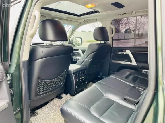 Toyota Land Cruiser 2016 - Land Cruiser VXR 5.7 sản xuất 2015 Model: 2016 nhập Mỹ, chạy hơn 5 vạn siêu mới