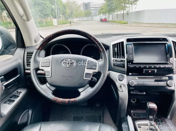Toyota Land Cruiser 2016 - Land Cruiser VXR 5.7 sản xuất 2015 Model: 2016 nhập Mỹ, chạy hơn 5 vạn siêu mới