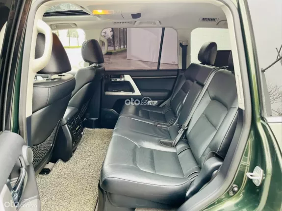 Toyota Land Cruiser 2016 - Land Cruiser VXR 5.7 sản xuất 2015 Model: 2016 nhập Mỹ, chạy hơn 5 vạn siêu mới