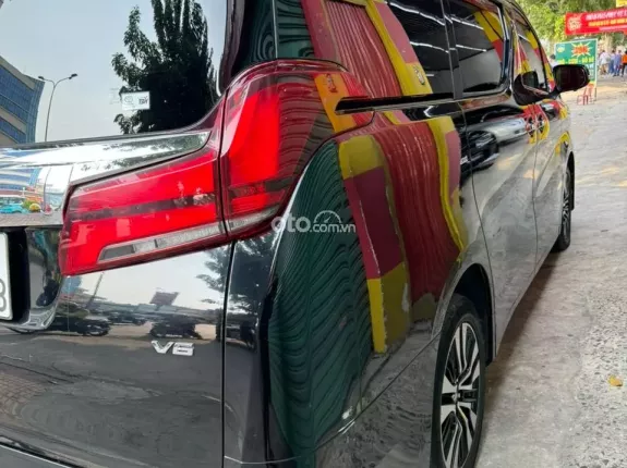 Toyota Alphard Executive Lounge 2018 - 7 chỗ hạng thương gia