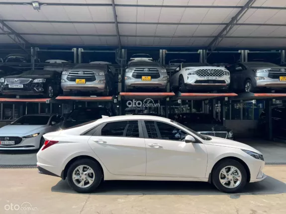 Hyundai Elantra 2022 - 590 triệu