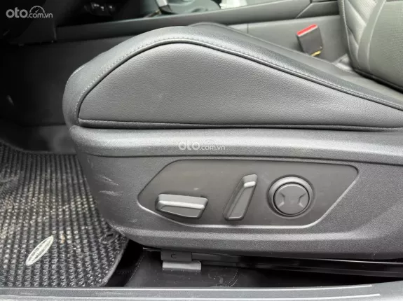 Hyundai Elantra 2.0 AT Cao cấp 2022 - 665 triệu