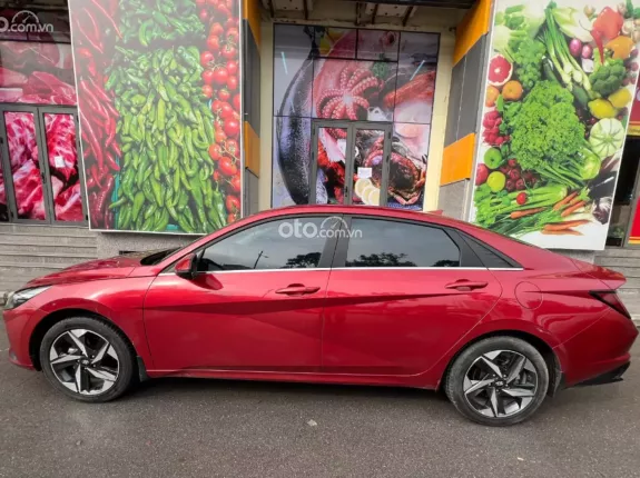 Hyundai Elantra 2.0 AT Cao cấp 2022 - 665 triệu