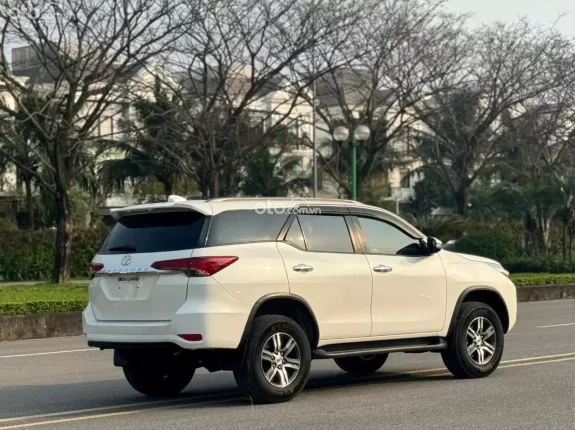 Toyota Fortuner 2.7 V 4X2 AT 2019 - 789 triệu