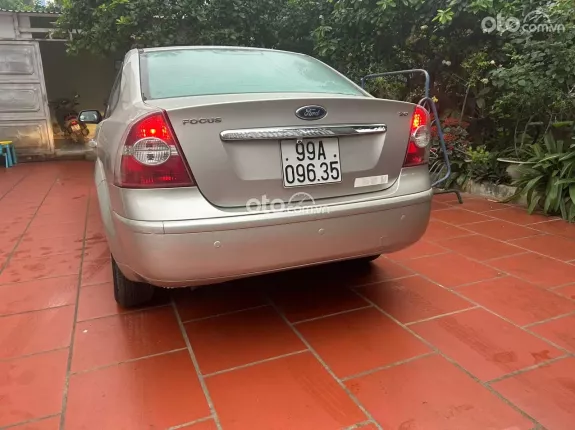 Ford Focus 2008 - Máy gầm chất điều hoà mát