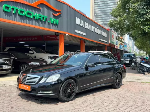 Mercedes-Benz E300 2011 - Xe nguyên bản, cam kết chất lượng