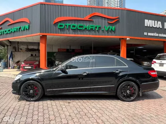 Mercedes-Benz E300 2011 - Xe nguyên bản, cam kết chất lượng