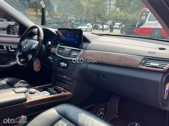 Mercedes-Benz E300 2011 - Xe nguyên bản, cam kết chất lượng