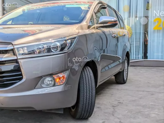 Toyota Innova 2.0V 2019 - 7 chỗ đích thực có xuất hóa đơn