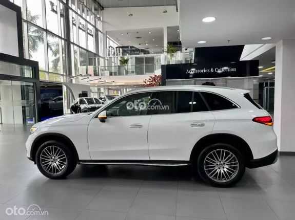 Mercedes-Benz GLC 200 2024 - 4Matic ALL NEW - Trắng siêu đẹp giá tốt