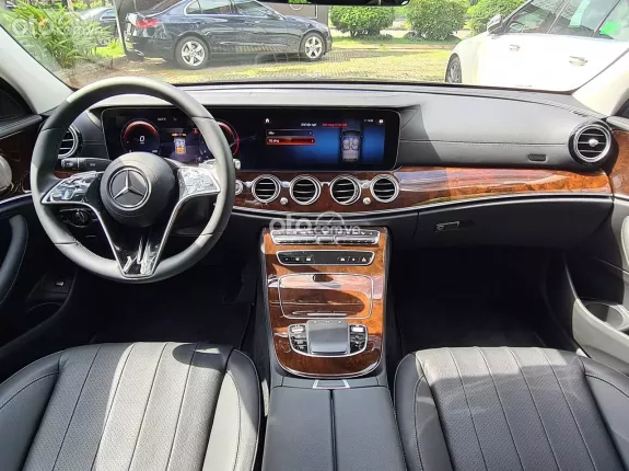 Mercedes-Benz E200 2023 - BÁN MERCEDES E200 2022, bản V1, SIÊU LƯỚT CHÍNH HÃNG