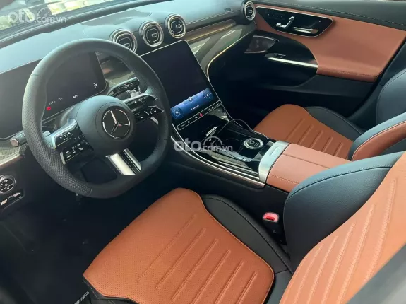 Mercedes-Benz C300 2023 - XANH-NÂU, MỚI ZIN TRƯNG BÀY