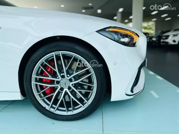 Mercedes-Benz AMG C43 2023 - TRẮNG ĐỎ - SIÊU LƯỚT 30 KM - TRƯNG BÀY