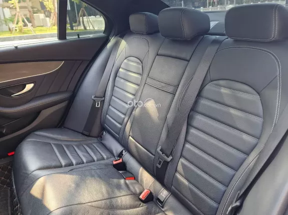 Mercedes-Benz C300 2021 - Mercedes c300 sane xuất 2021 màu đỏ nt đen